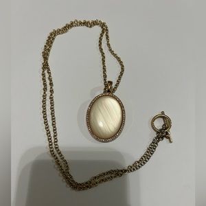 Premier Designs Mother of Pearl Necklace